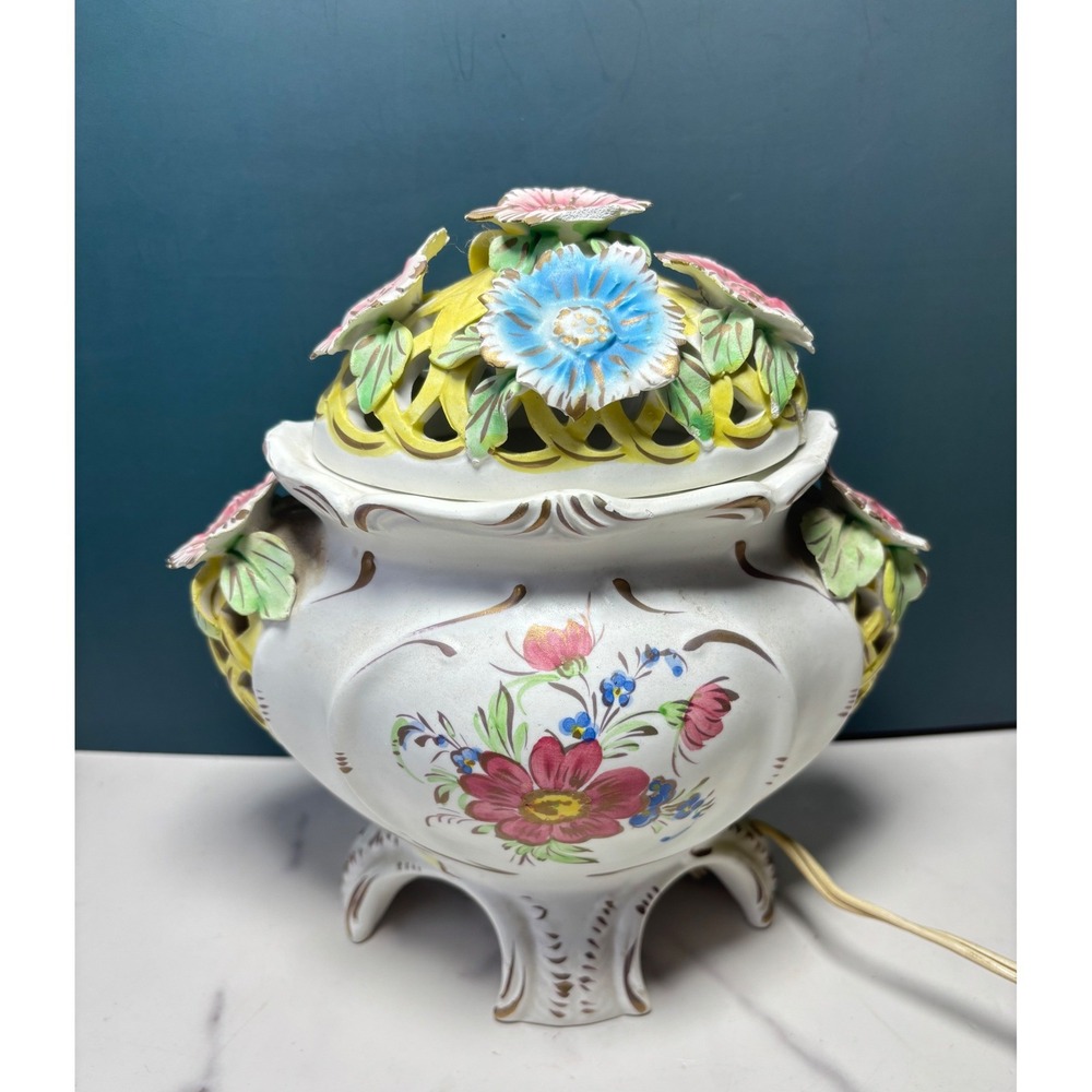 Vintage Italian Capodimonte Style Porcelain Floral Accent Lamp Hand Painted